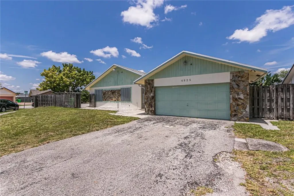 4825 NW 91st Terrace Sunrise FL 33351