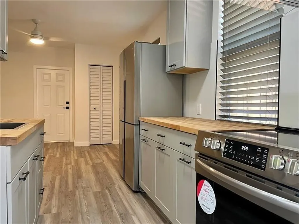 1647 Rodman Street Hollywood FL 33020