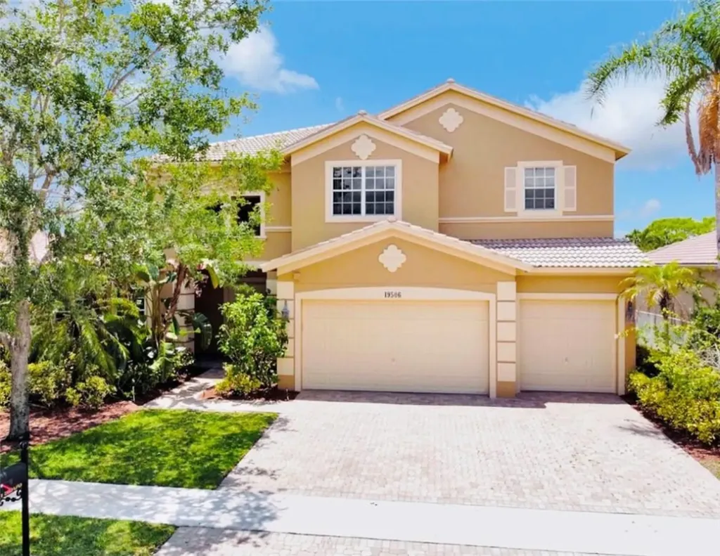 19506 N Coquina Way Weston FL 33332