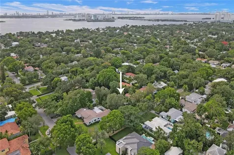 9377 NE 9th Place Miami Shores FL 33138