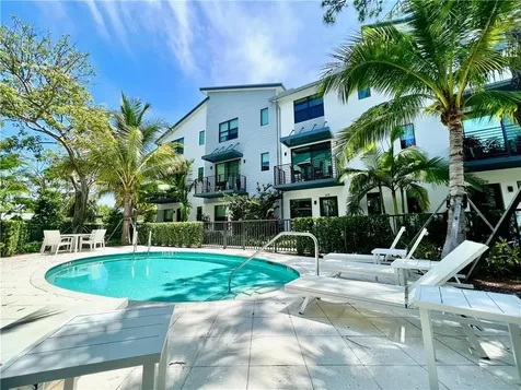 559 NE 21st Court Wilton Manors FL 33305