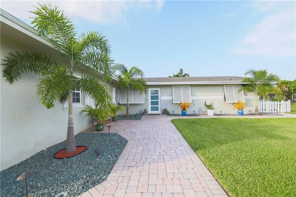 124 SW 126th Avenue Plantation FL 33325