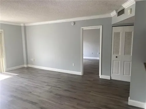 4166 Inverrary Drive Lauderhill FL 33319