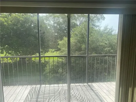 4166 Inverrary Drive Lauderhill FL 33319