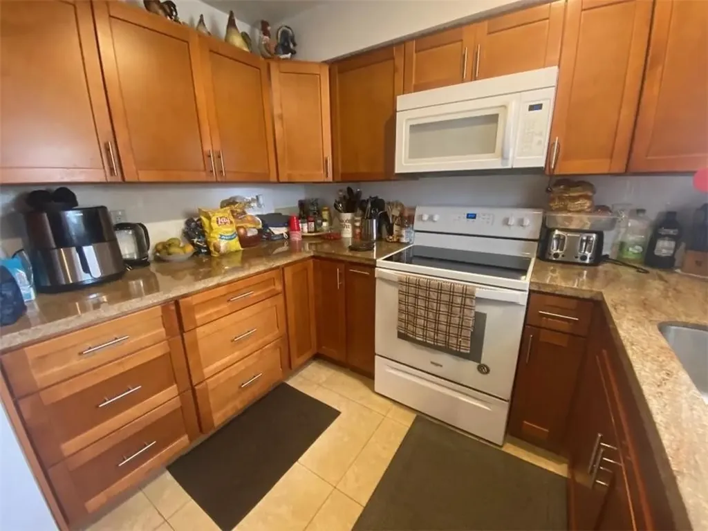 3031 NE 9th Avenue Pompano Beach FL 33064