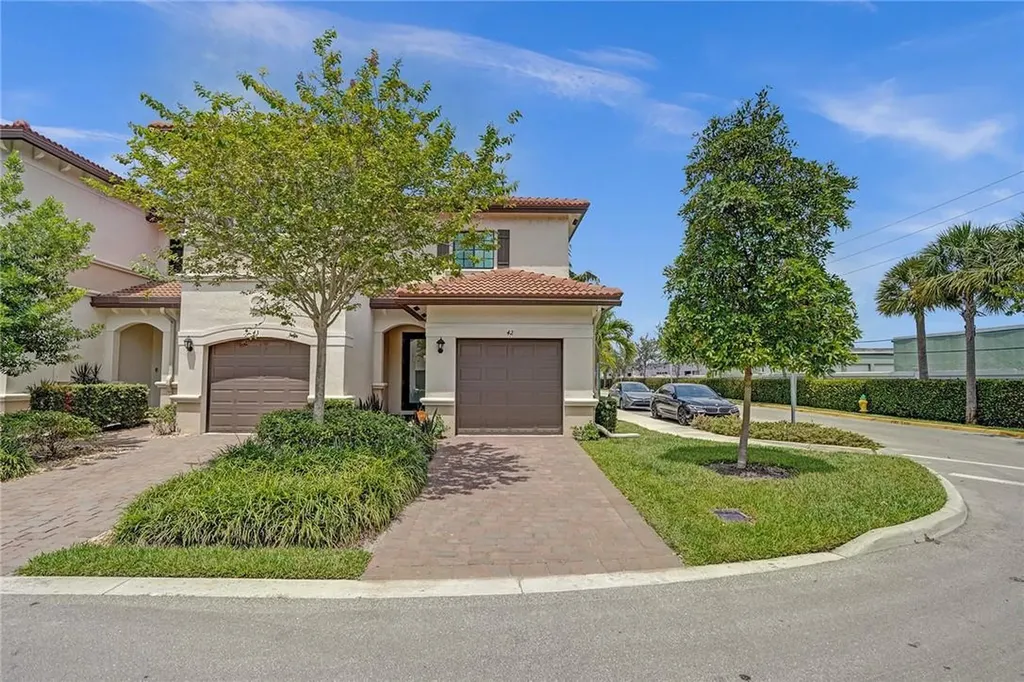 4214 N Dixie Highway Oakland Park FL 33334