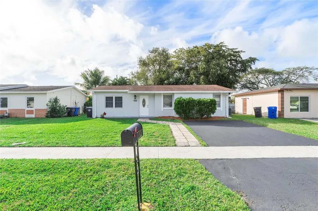 7702 SW 6th Court North Lauderdale FL 33068
