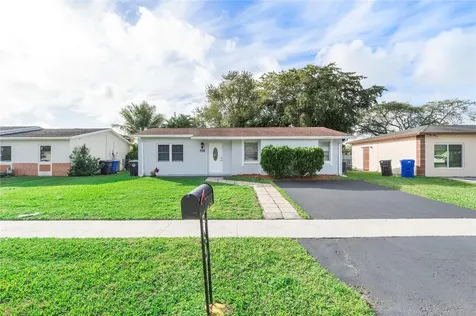7702 SW 6th Court North Lauderdale FL 33068