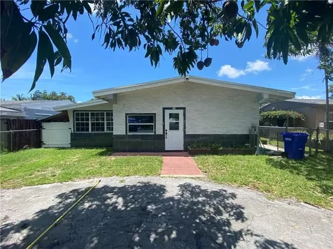 1740 NE 177th Street North Miami Beach FL 33162