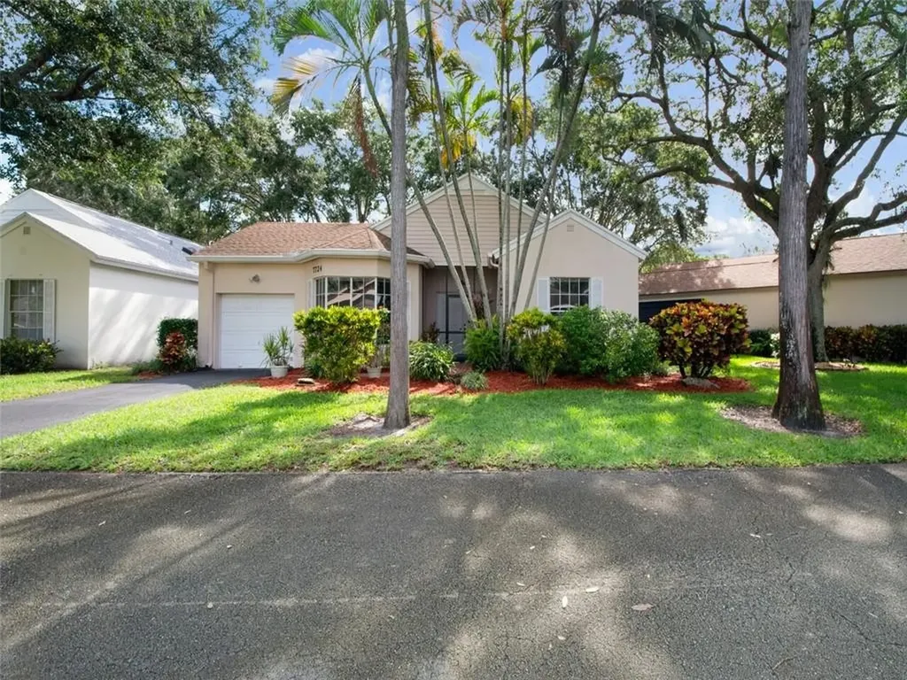 7724 Kings Ride Boynton Beach FL 33436