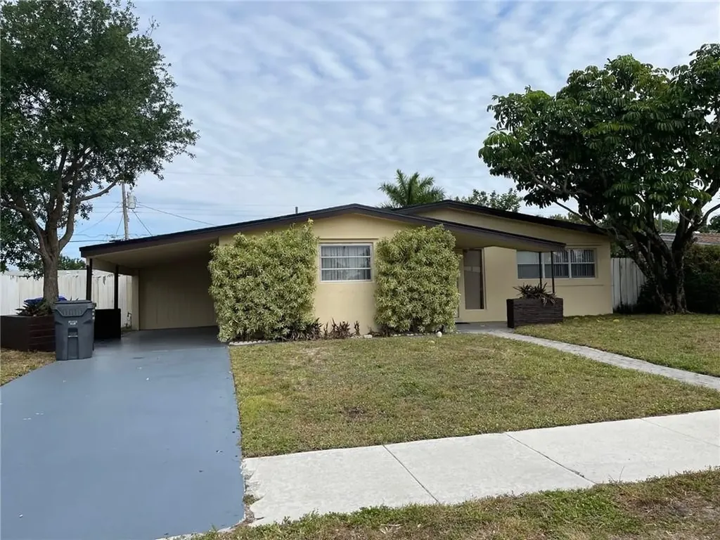 6671 Arthur Street Hollywood FL 33024