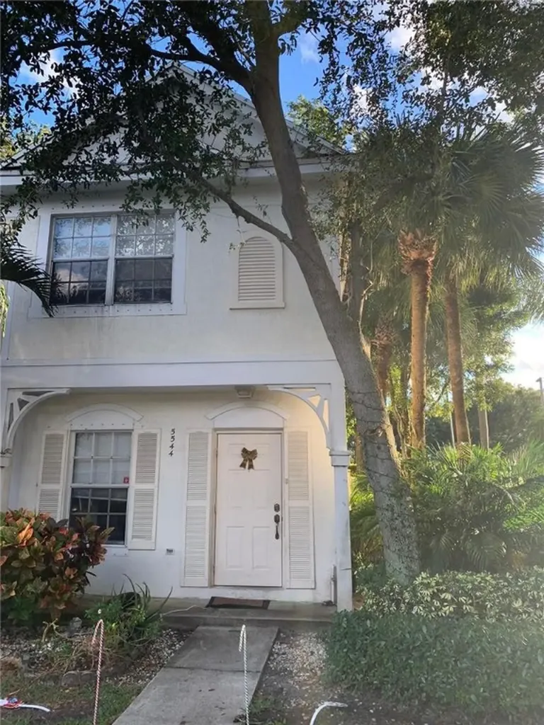 5544 Pageant Place Margate FL 33063