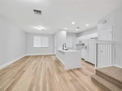 1954 SW 60th Avenue North Lauderdale FL 33068