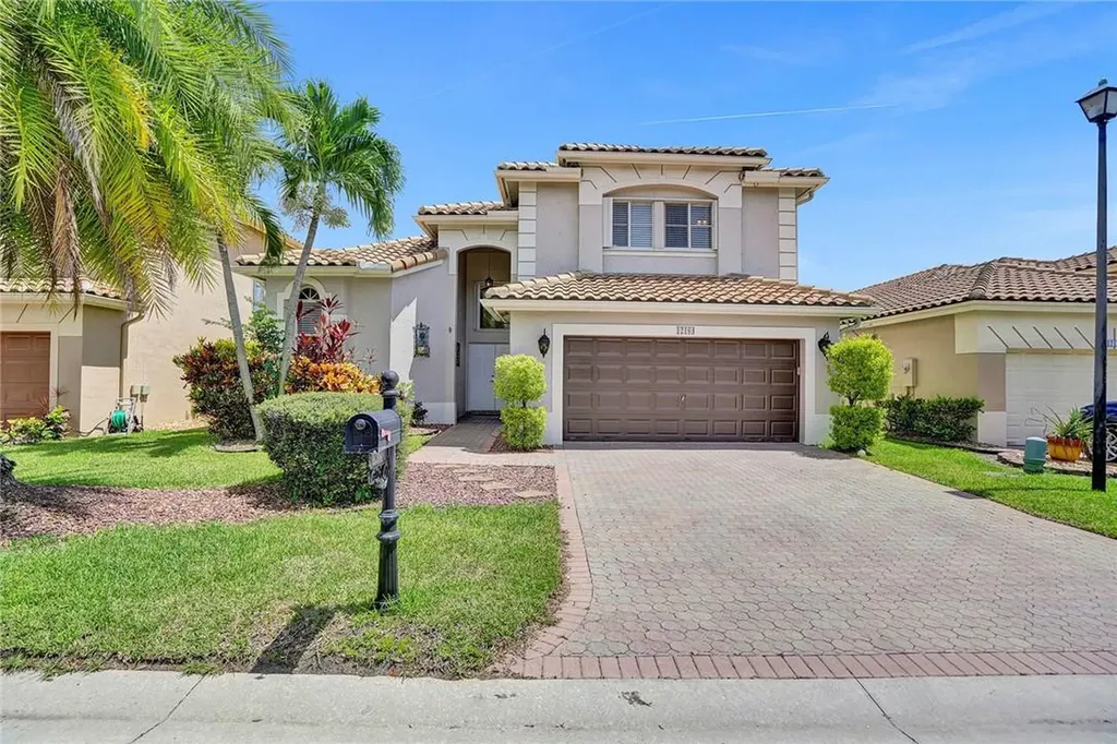 12164 NW 47th Manor Coral Springs FL 33076