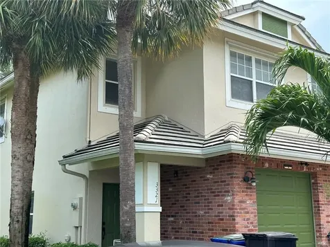 3321 NW 29th Court Lauderdale Lakes FL 33311