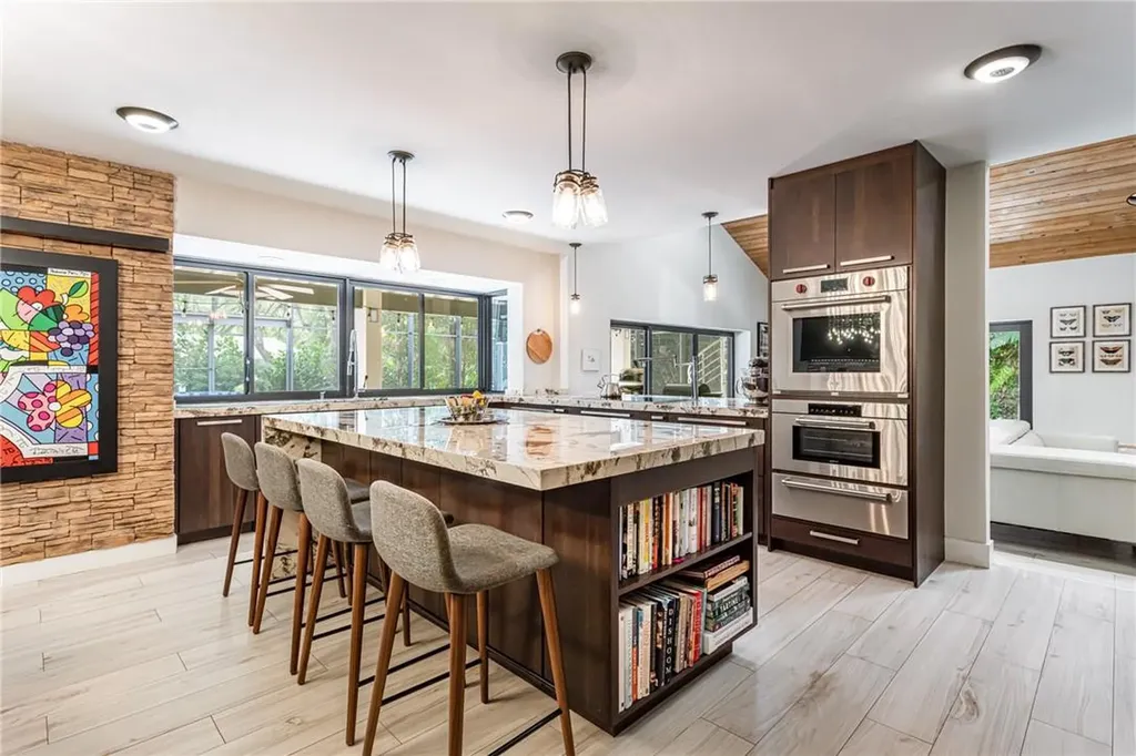 7600 SW 160th Terrace Palmetto Bay FL 33157