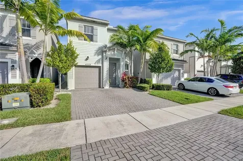 4509 NW 48th Terrace Tamarac FL 33319