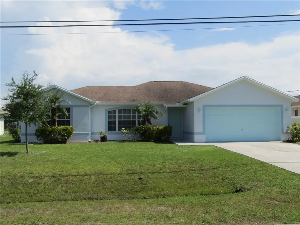 5912 NW Favian Avenue Port St Lucie FL 34986