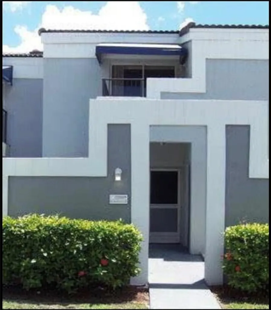 2325 SW 82nd Way North Lauderdale FL 33068