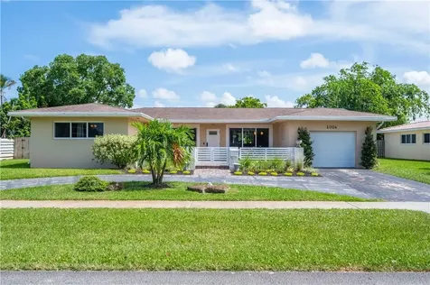 4006 Pierce Street Hollywood FL 33021