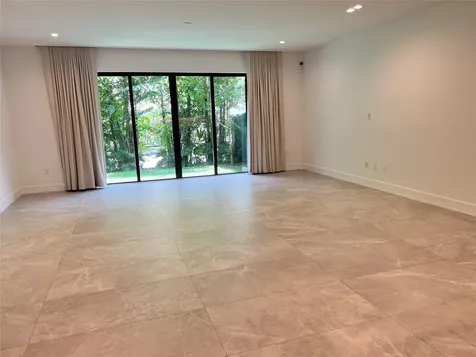 6864 SW 80th Street Miami FL 33143