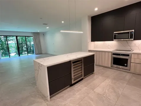 6864 SW 80th Street Miami FL 33143