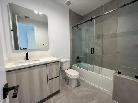 6864 SW 80th Street Miami FL 33143