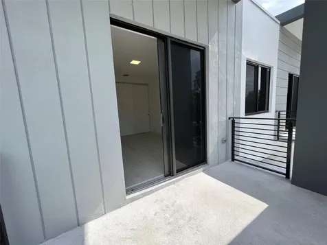 6864 SW 80th Street Miami FL 33143