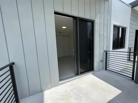 6864 SW 80th Street Miami FL 33143