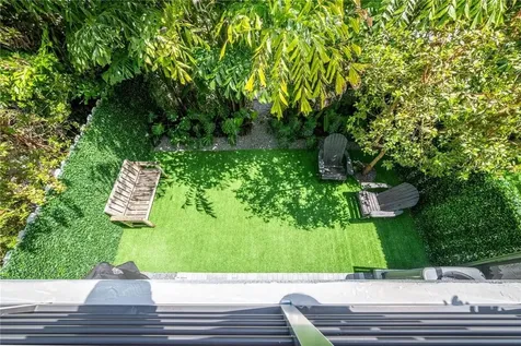 6864 SW 80th Street Miami FL 33143