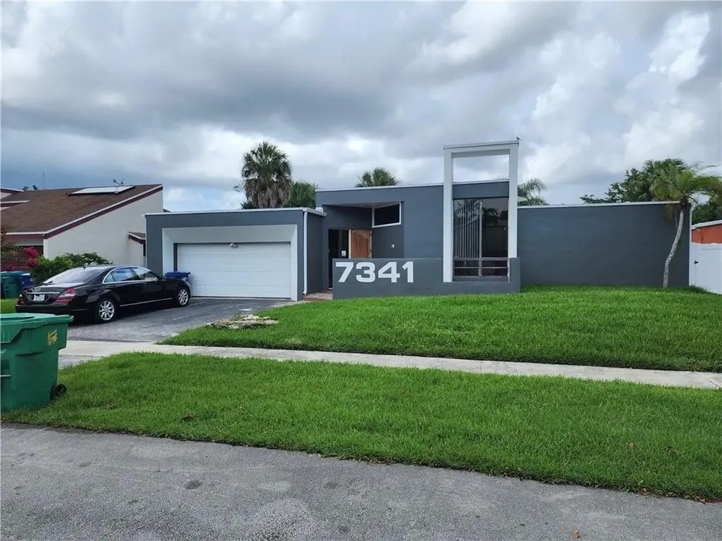 7341 NW 35th Court Lauderhill FL 33319