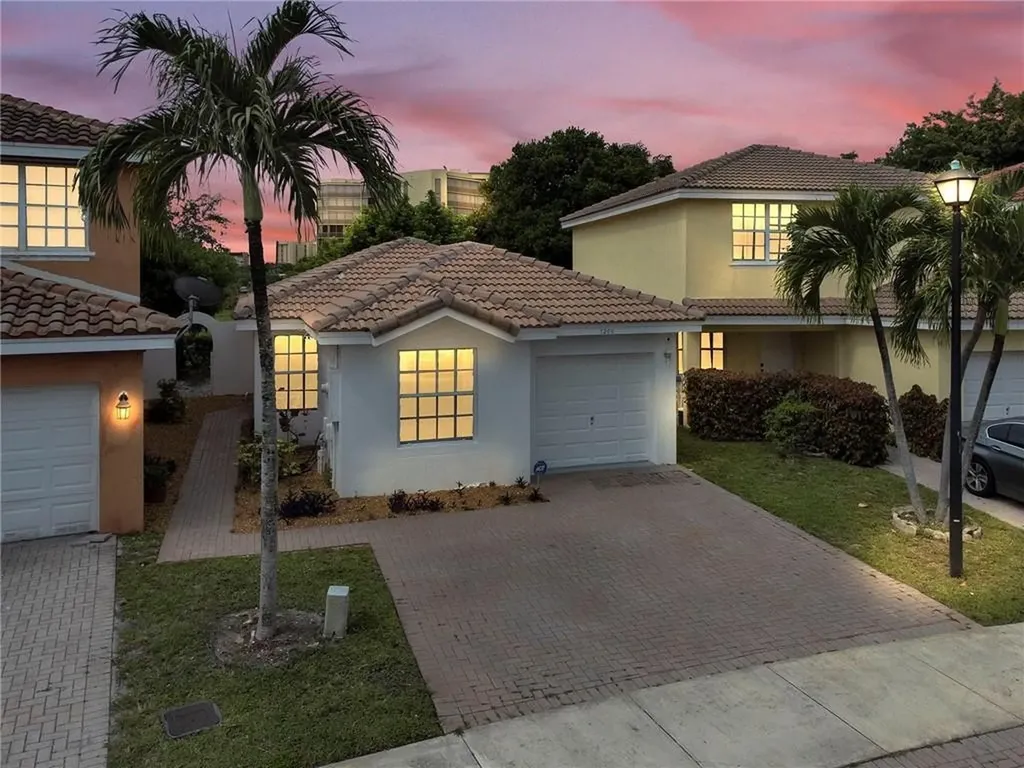 7200 Sienna Ridge Drive Lauderhill FL 33319