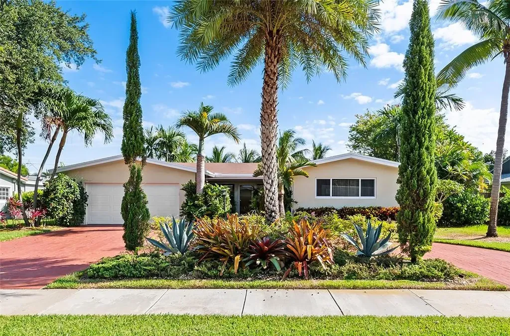 5011 Lincoln Street Hollywood FL 33021