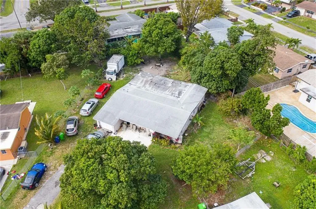 6701 NW 24th Court Sunrise FL 33313