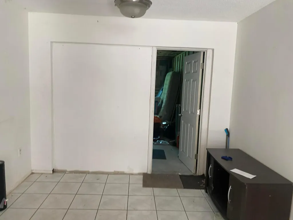 6701 NW 24th Court Sunrise FL 33313