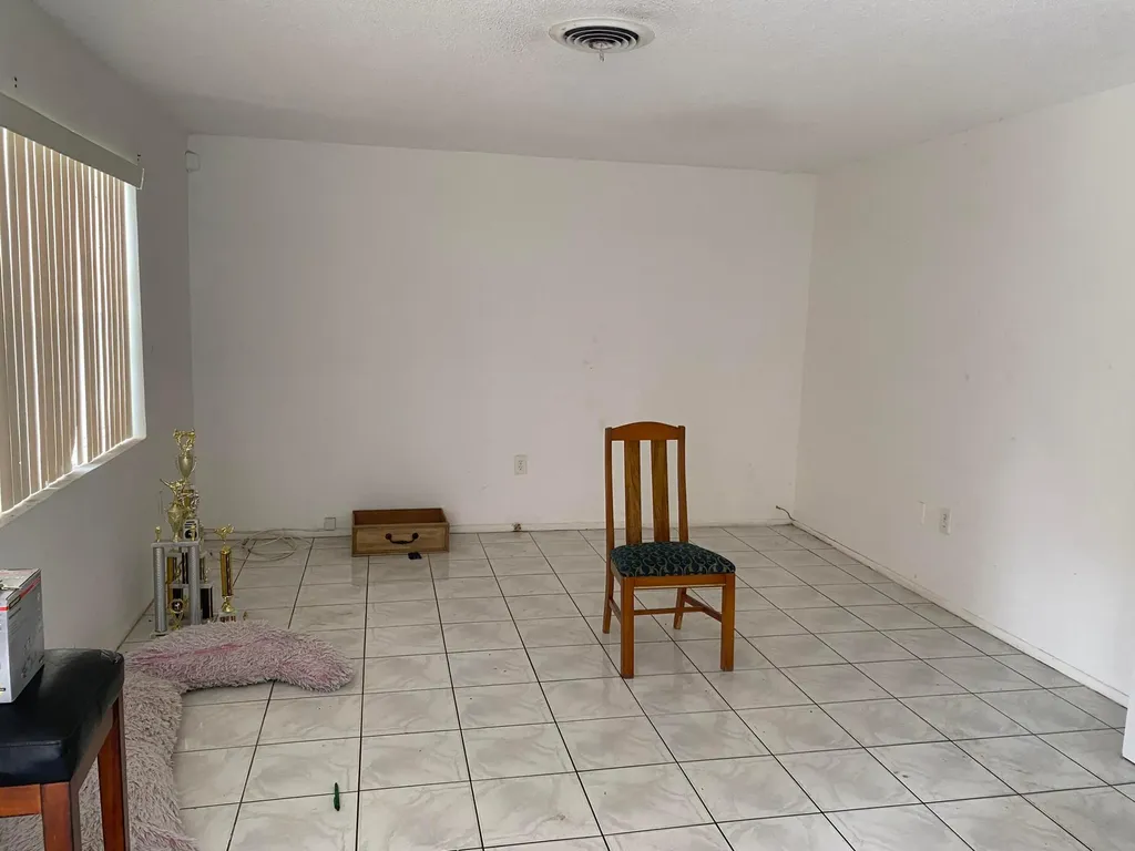 6701 NW 24th Court Sunrise FL 33313