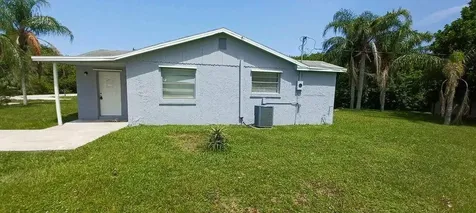1611 Valencia Avenue Fort Pierce FL 34946