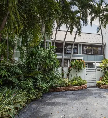 4855 SW 71st Place Miami FL 33155