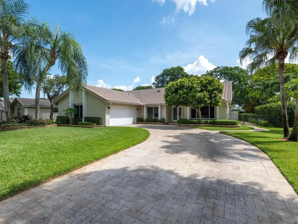 8689 NW 47th Drive Coral Springs FL 33067