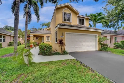 2940 Myrtle Oak Circle Davie FL 33328