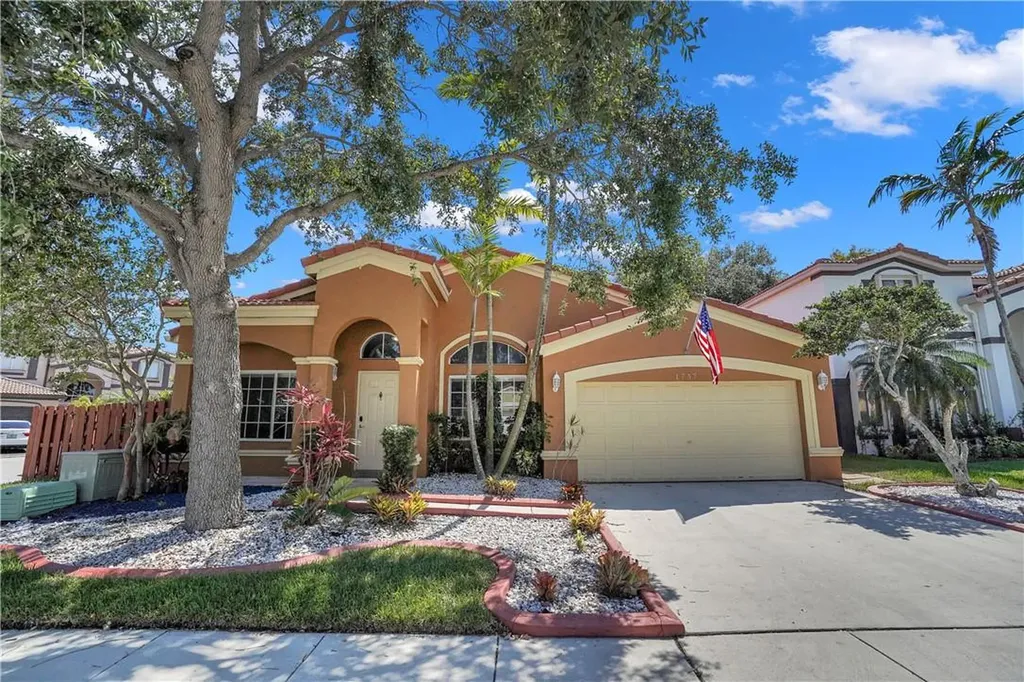 1757 SW 108th Way Davie FL 33324