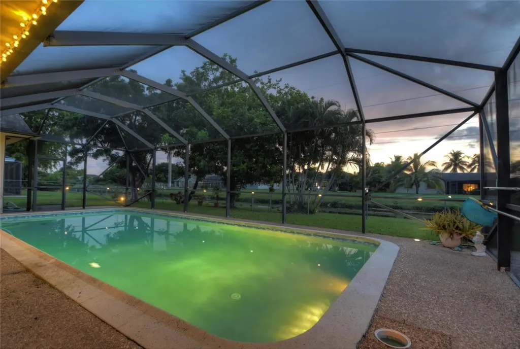 1301 NW 75th Terrace Plantation FL 33313