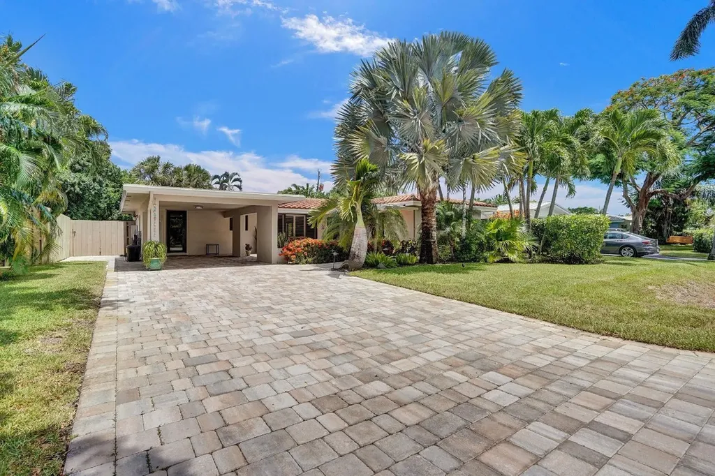 3628 NE 18th Avenue Oakland Park FL 33334