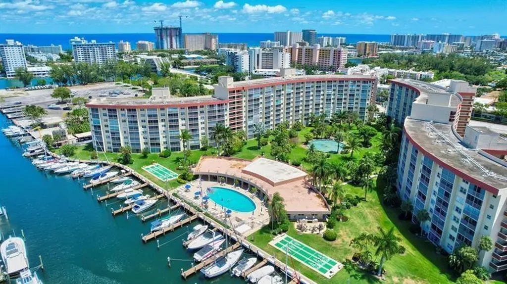 2731 NE 14th Street Causeway Pompano Beach FL 33062