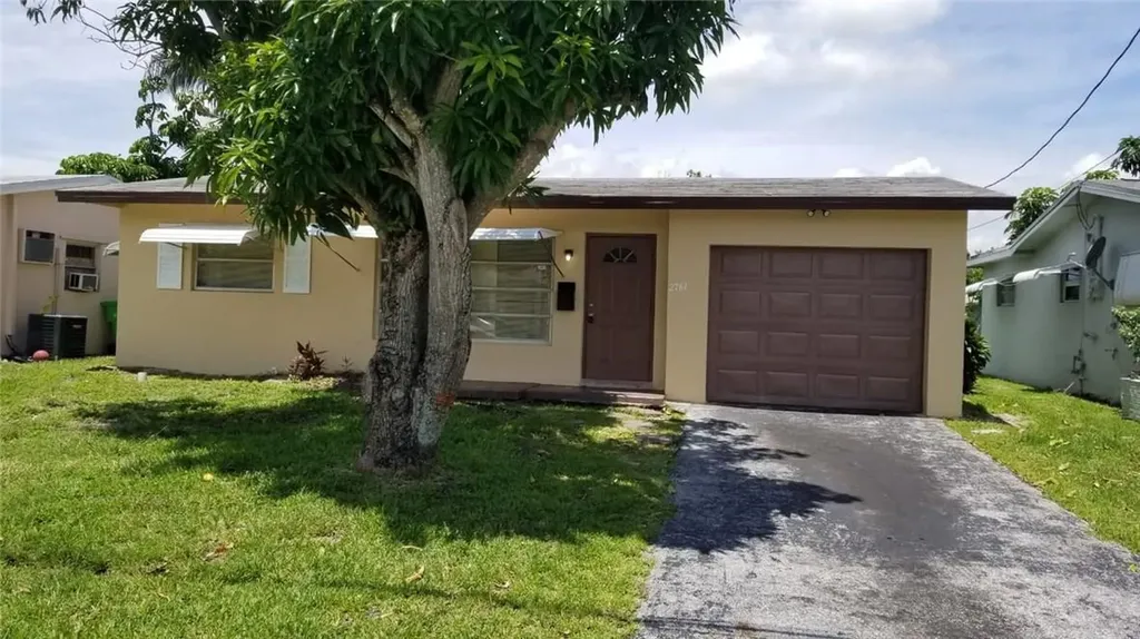 2761 NW 69th Avenue Sunrise FL 33313