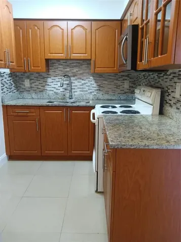 5211 NW 16th Street Lauderhill FL 33313