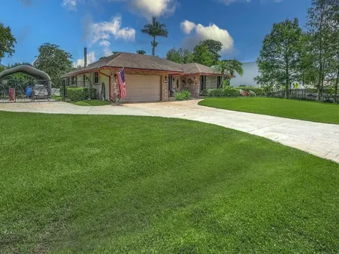 11631 NW 27th Street Plantation FL 33323