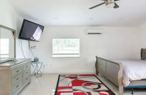 11450 SW 17th Street Davie FL 33325