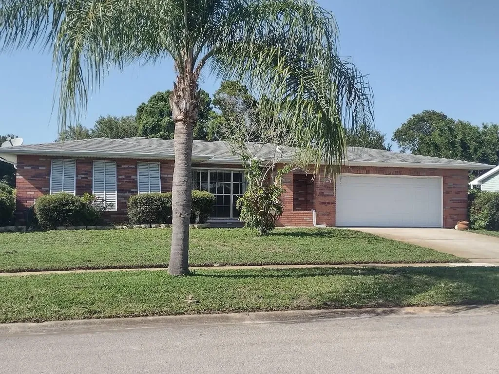 221 NE Faring Avenue Port St Lucie FL 34983