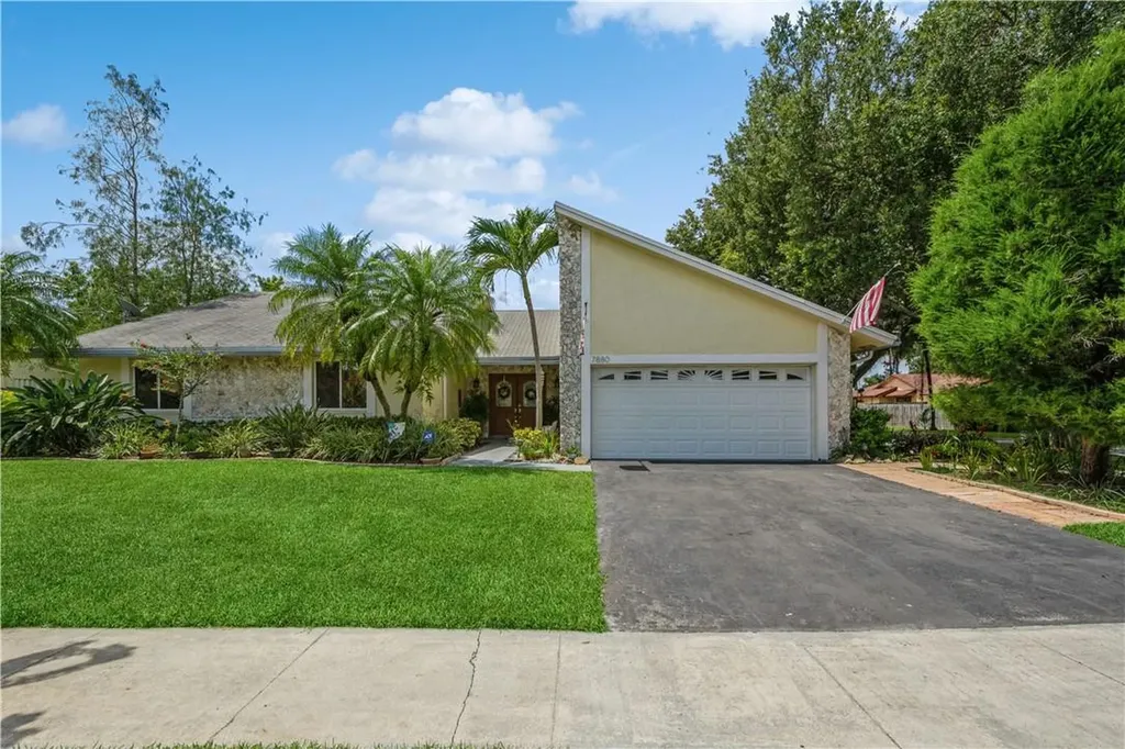 7880 NW 54th Court Lauderhill FL 33351